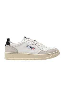 medalist-low-suede-sneakers