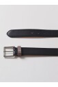 elegante-leren-riem-met-multigestreep-detail