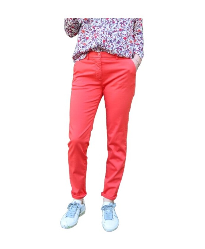 straight-chino-pants