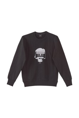 skull-graphic-cassette-sweatshirt-in-black