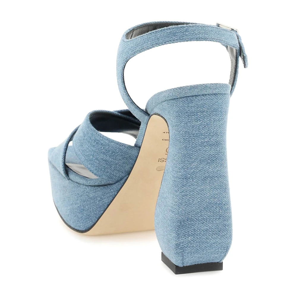 Sergio Rossi Denim Sandalen met Gekruiste Banden en Satijnbeklede Hak Blue Dames