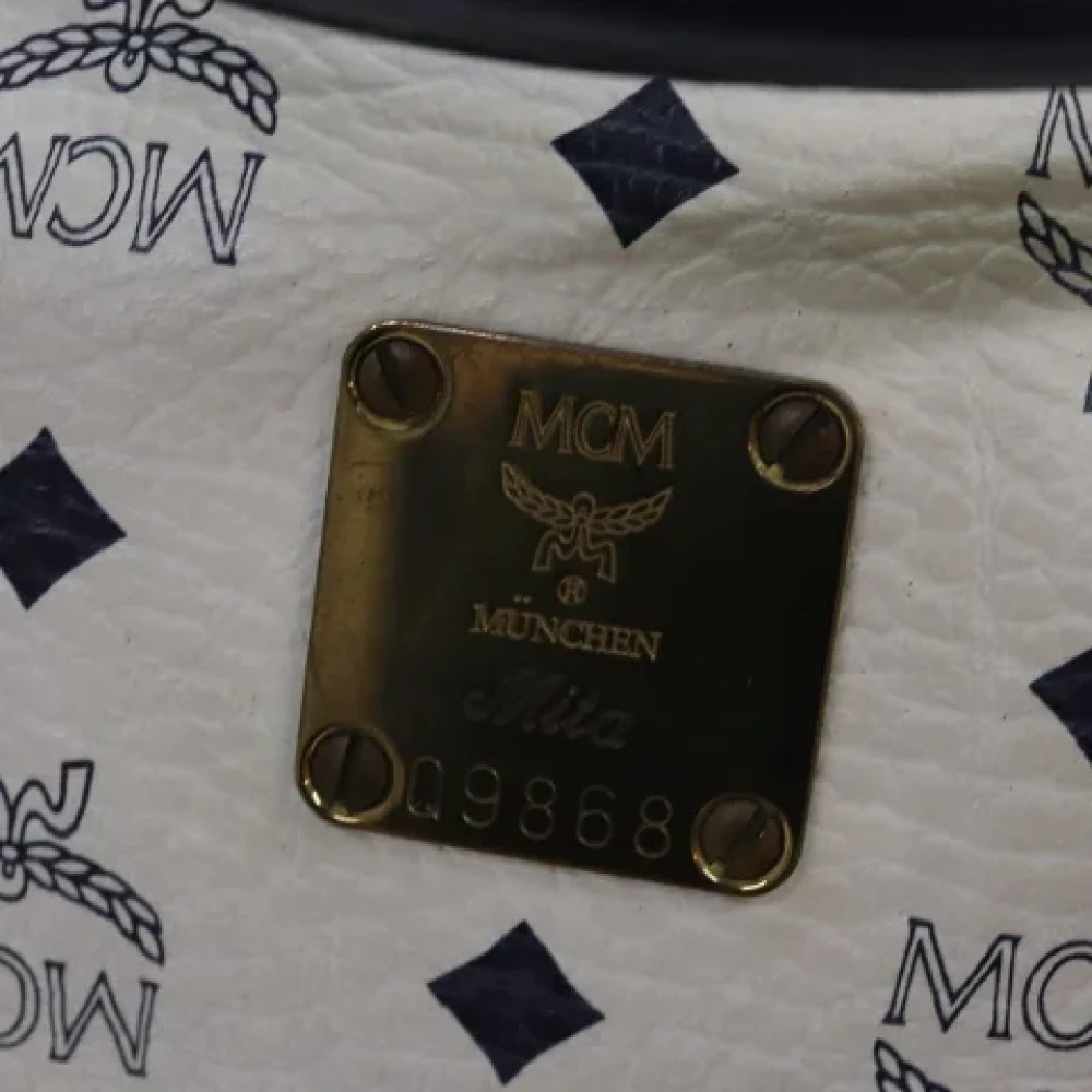 MCM Pre-owned Canvas handbags White Dames