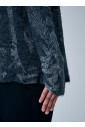 pull-a-capuche-tricote-avec-finition-usee