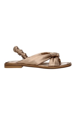 sandalette-en-cuir-dore-style-decontracte