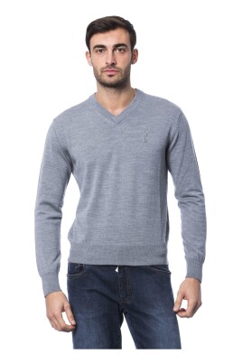billionaire-grich-lt-grey-sweater