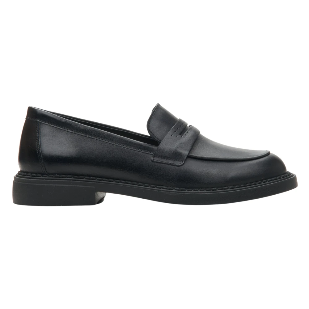 Shoes > Flats > Loafers - - Estro - Modalova