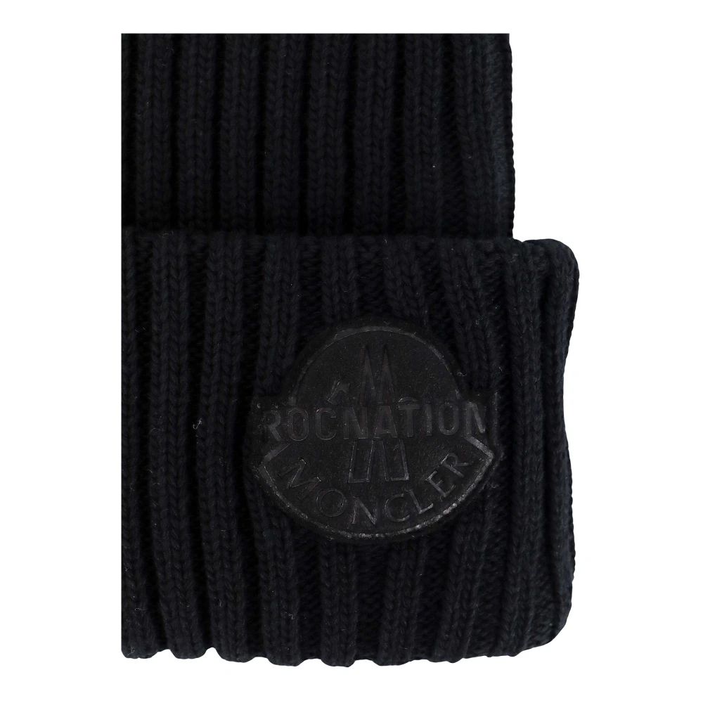 Moncler Stijlvolle Zwarte Beanie met Logo Patch Black Heren
