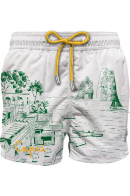 witte-zomerkleding-voor-aan-zee