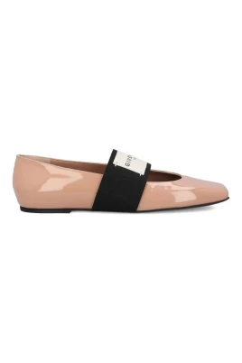 Ballerina Flats i lackläder med spetsig tå