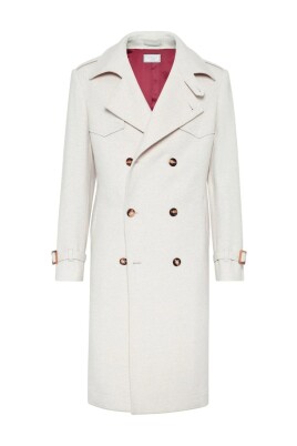 trench-beige-aw24-elegant-diagonal