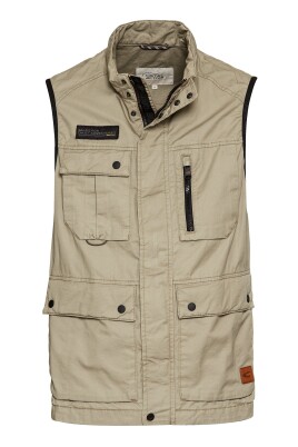 gilet-outdoor-elegant-avec-col-montant