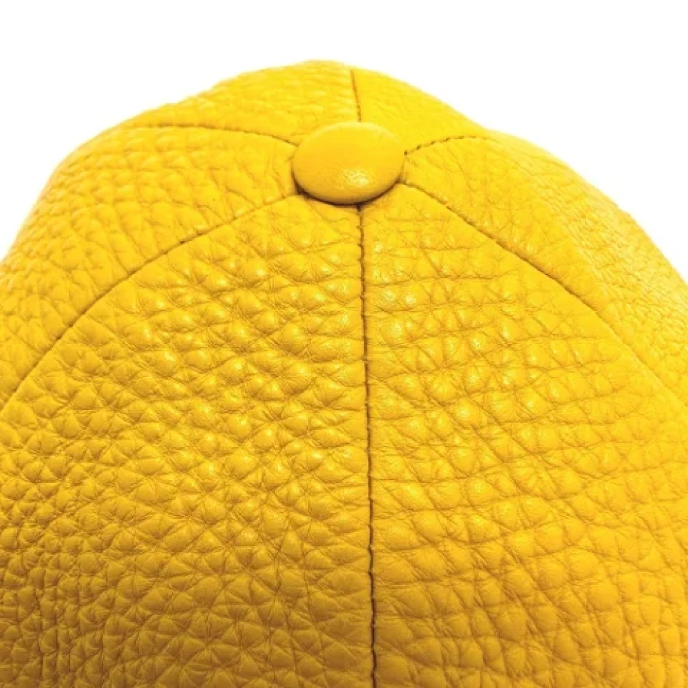 Fendi Vintage Pre-owned Leather hats Yellow Heren