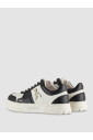 baskets-urbaines-en-cuir-noir