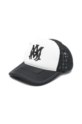 chapeaux-noirs-elegants