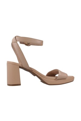 elegantes-sandales-a-talon-haut-pour-femmes