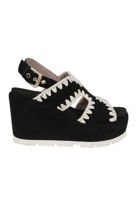 black-leather-sandals-for-women