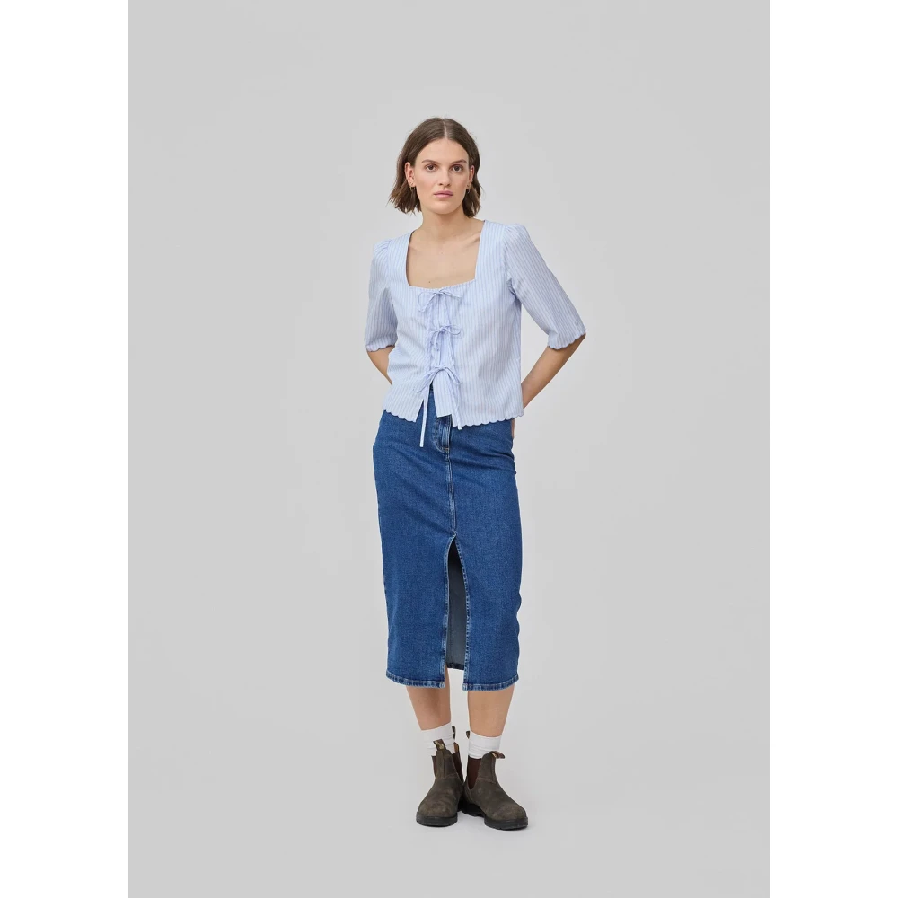 Modström Korte katoenen blouse met vierkante hals en strikjes Blue Dames