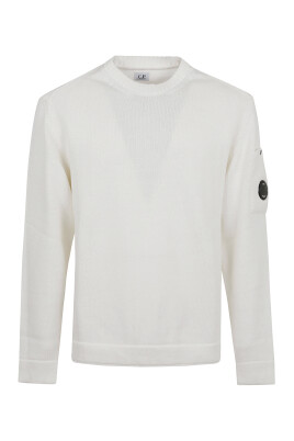white-crew-neck-sweater-with-lens-pocket