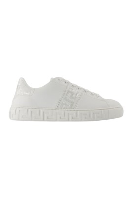 sneakers-blancs-en-coton-lacets-bout-rond
