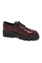 chaussures-slip-on-a-imprime-croco