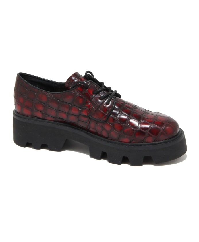 chaussures-slip-on-a-imprime-croco