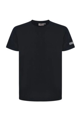 t-shirt-essential-logo-print