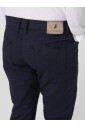 pantalon-decontracte-bleu-elegant