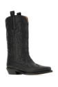 bottes-en-cuir-chic