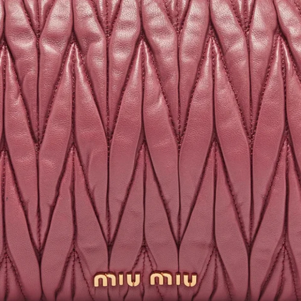 Miu Pre-owned Leather clutches Pink Dames