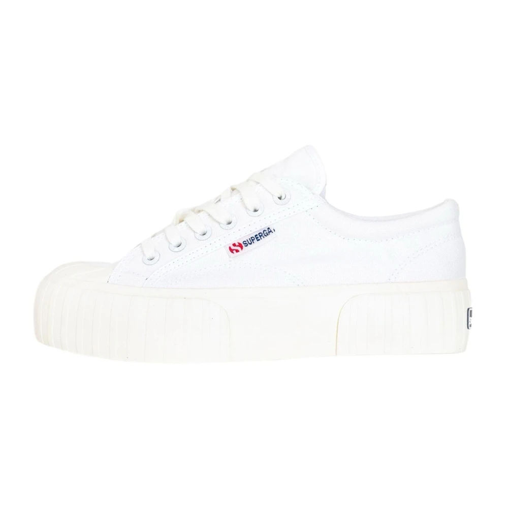 Superga Casual sneakers med gummisula White, Dam