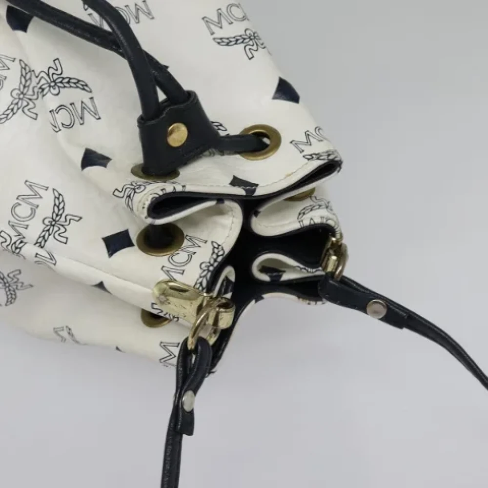 MCM Pre-owned Leather shoulder-bags White Dames