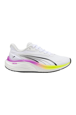 white-sneakers-with-ultra-lightweight-cushioning