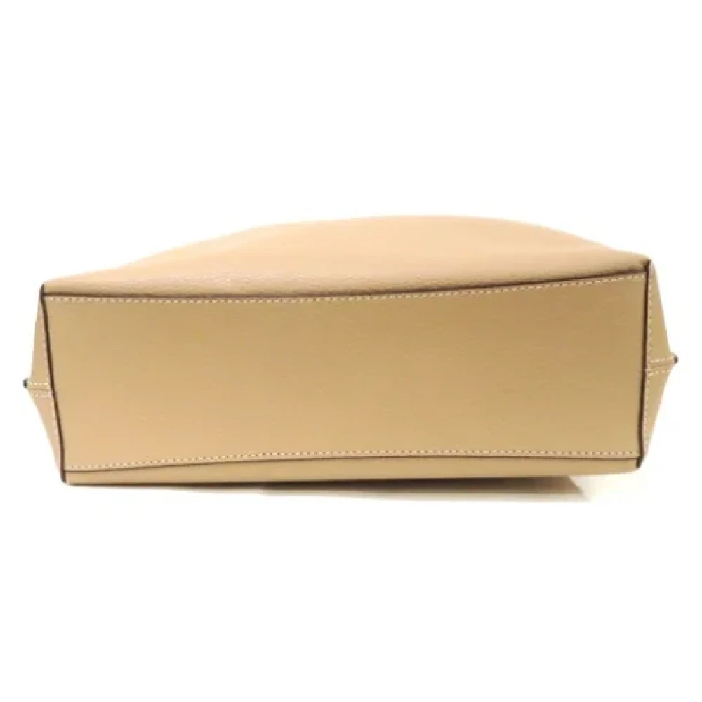 Coach Pre-owned Leather handbags Beige Dames