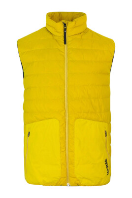 yellow-jackets-regular-fit-spring-weight