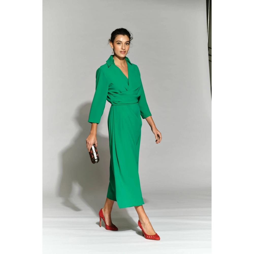 Moskada Groene Midi Jurk met Gekruiste Halslijn Green Dames