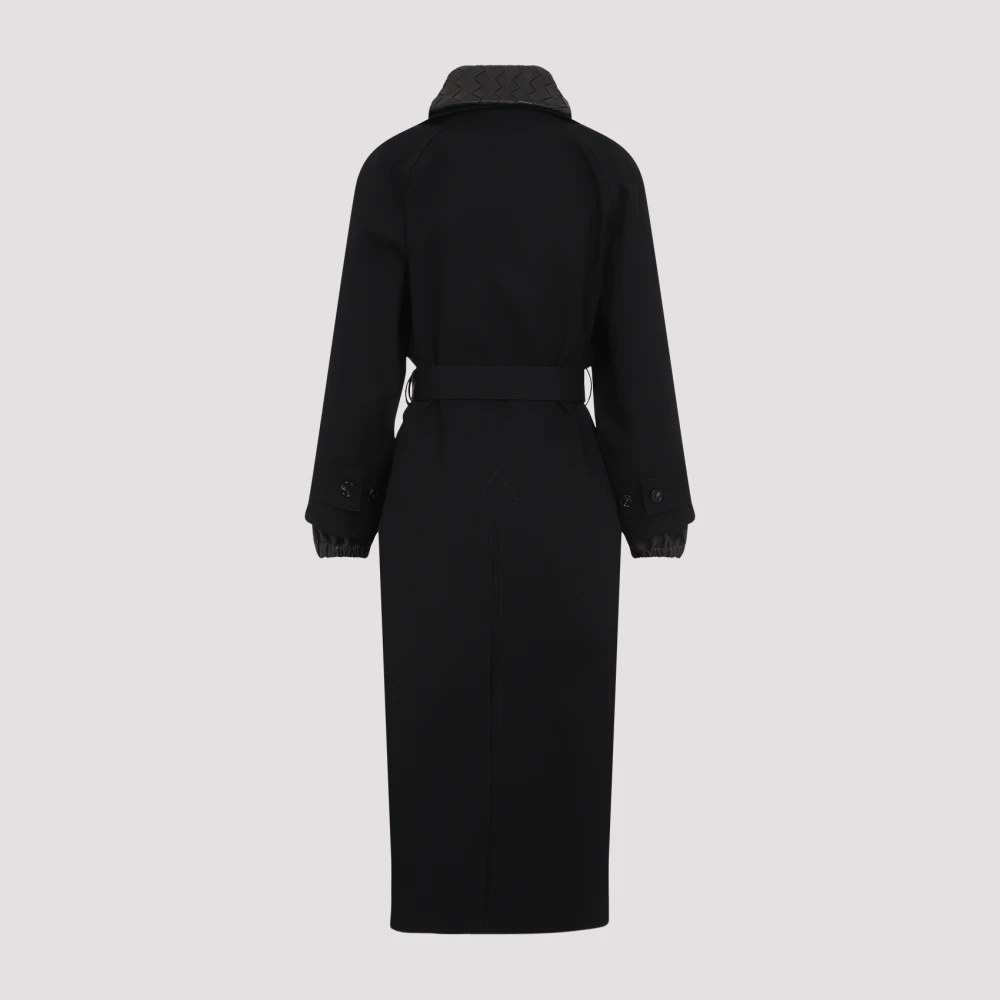 Bottega Veneta Zwarte katoenen trenchcoat met Intrecciato-kraag Black Dames