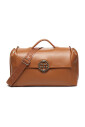 bruine-leren-tas-met-metalen-logo