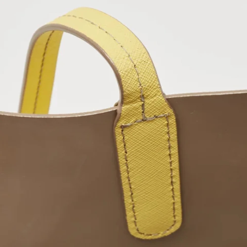 Marc Jacobs Pre-owned Leather totes Yellow Dames