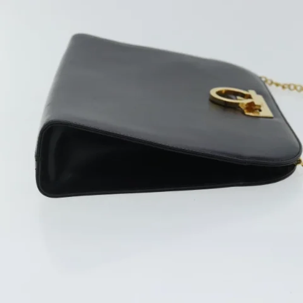 Salvatore Ferragamo Pre-owned Leather shoulder-bags Black Dames