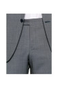 blauw-grijs-formeel-pak-met-knoopsluiting
