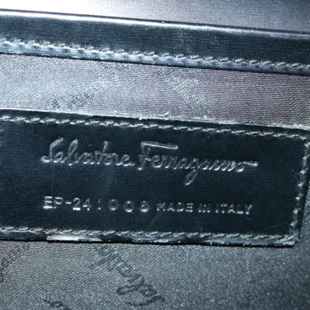 Salvatore Ferragamo Pre-owned Leather handbags Black Heren