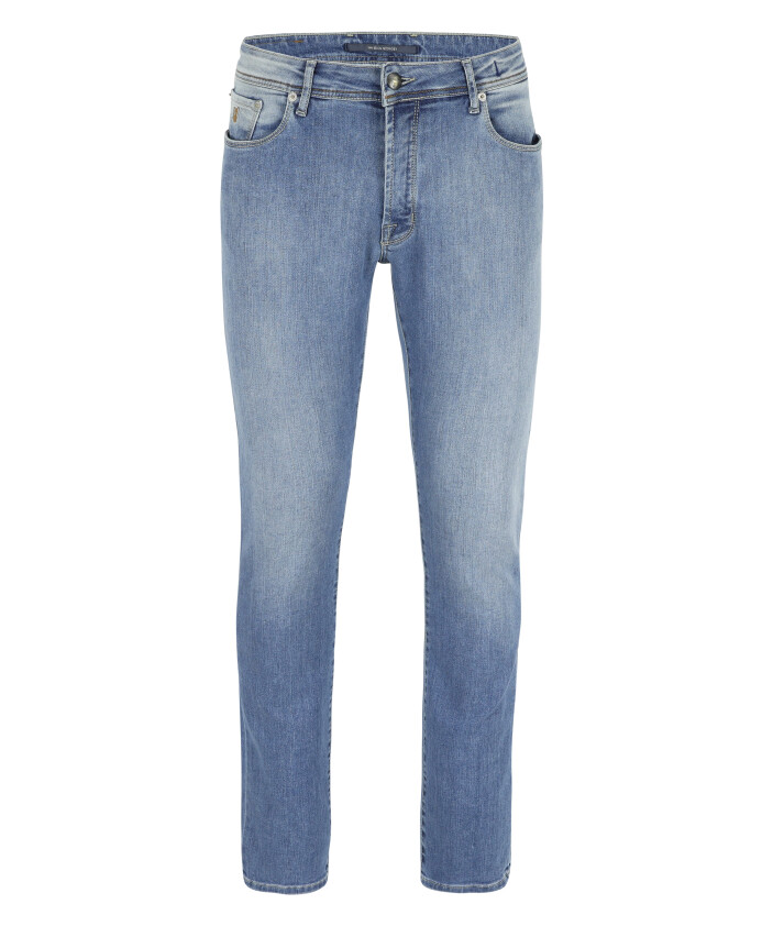 slim-fit-jeans