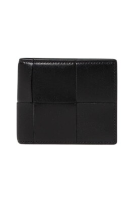 black-leather-wallet