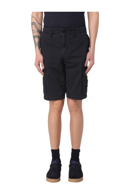 olivgrona-cargo-shorts-med-fickor