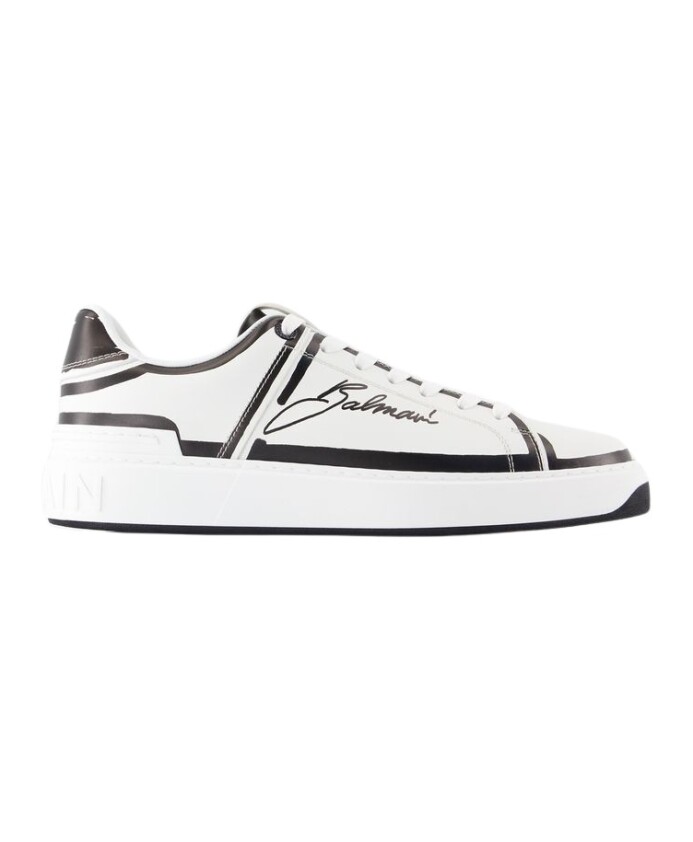 witte-leren-court-sneakers