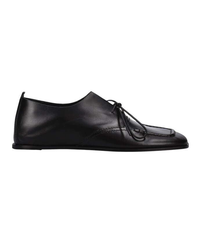 mocassin-en-cuir-minimaliste-avec-talon-ajustable