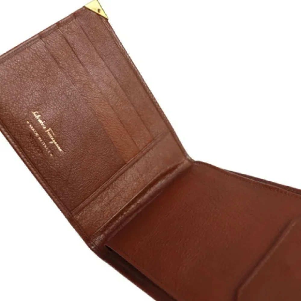 Salvatore Ferragamo Pre-owned Leather wallets Brown Dames