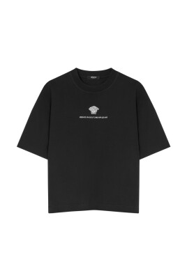 black-t-shirts-and-polos