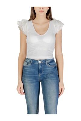 haut-blanc-sans-manches-a-col-en-v