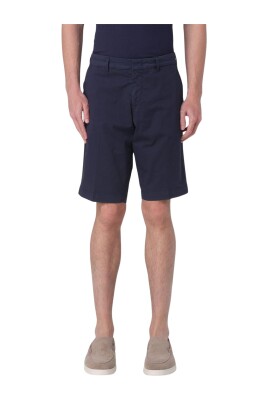 beige-chino-shorts